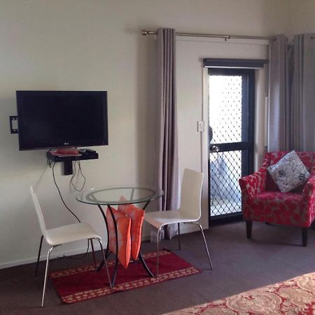 Lakeside City Apartments - Penthouse And Studio روتوروا المظهر الخارجي الصورة